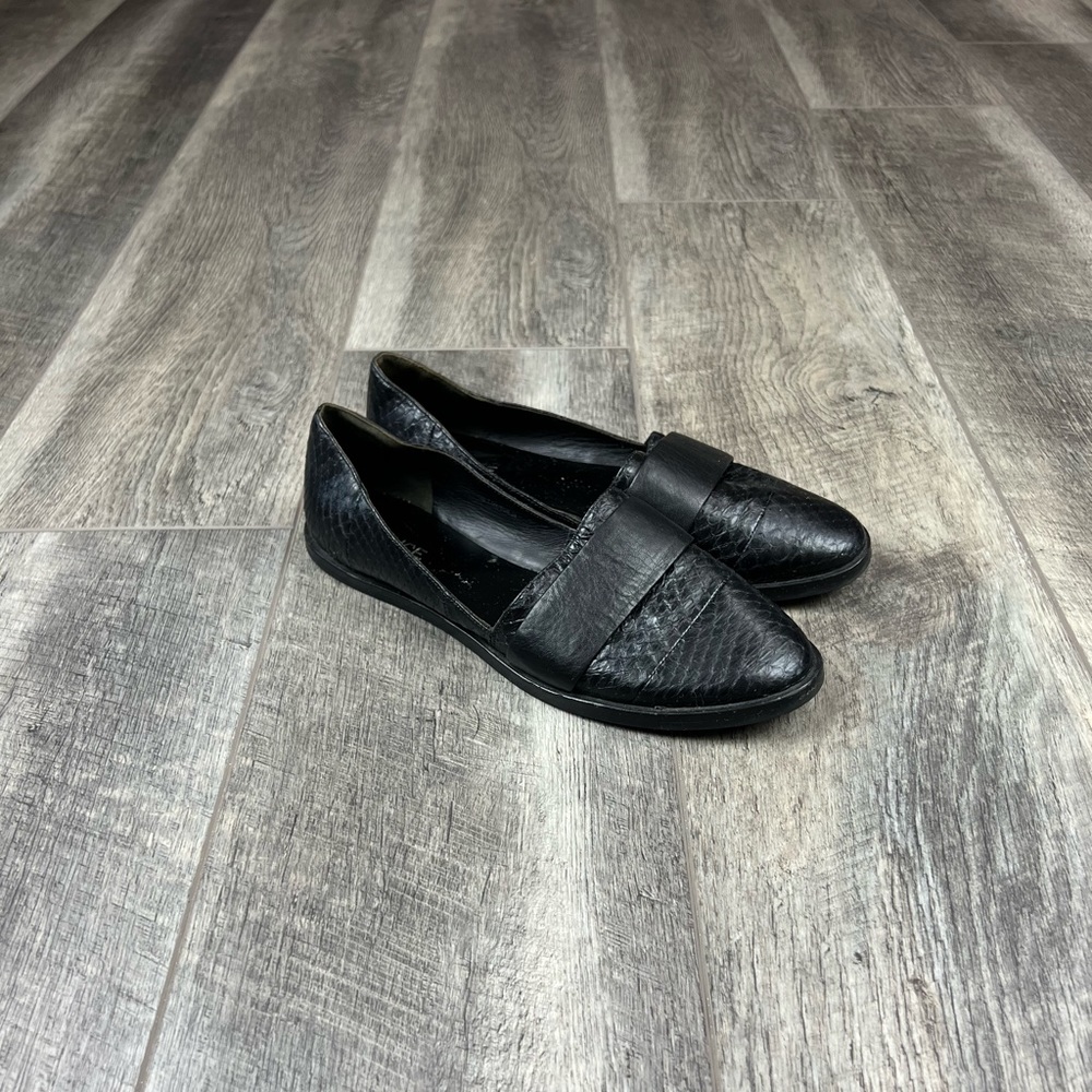 Vince‎ Black Flats